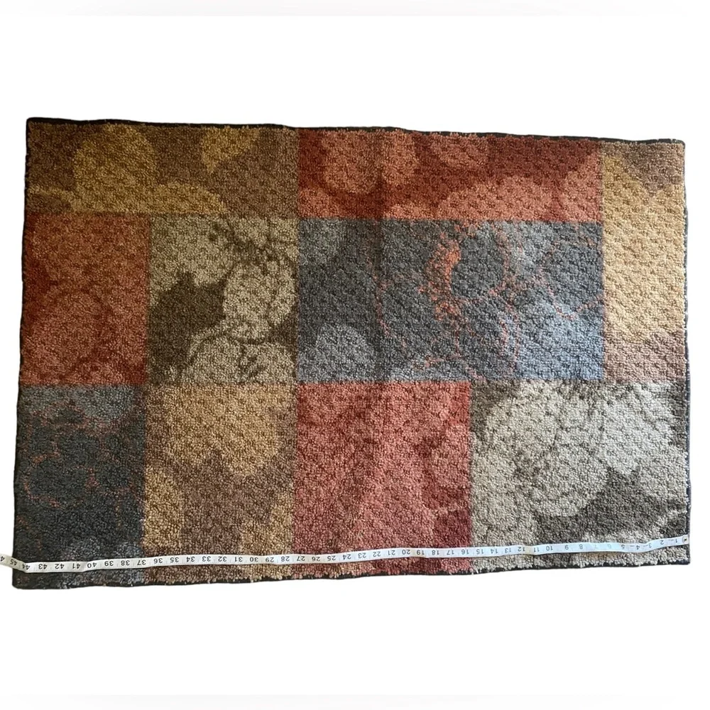 Multicolor square print floral print rectangle rug size 30x45inches